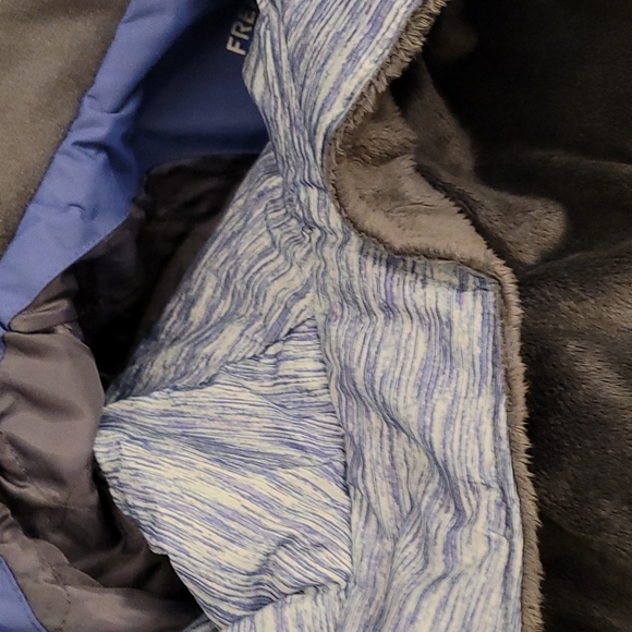 Winter coat - Picture 14 of 15